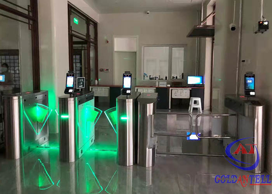 ประตูทางเข้าอัจฉริยะ RFID Card Flap Turnstile Gate การควบคุมการเข้าถึงคนเดินเท้าอัตโนมัติเต็มรูปแบบ
