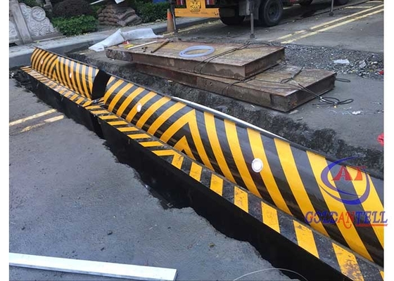 สิ่งกีดขวางสิ่งกีดขวางถนนความปลอดภัยสูงยาว 12 ม. สำหรับทางเข้าอาคารรัฐบาล