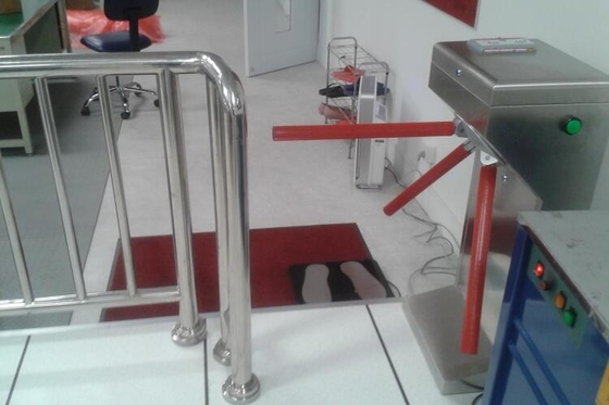 IP62 IC ID Card Access สามแขนควบคุมการเข้าถึง Turnstiles แบบสองทิศทาง 110V / 220V