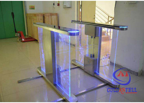 SS304 เครื่องจ่ายบัตรรีโมทคอนโทรล 0.2s Swing Barrier Gate