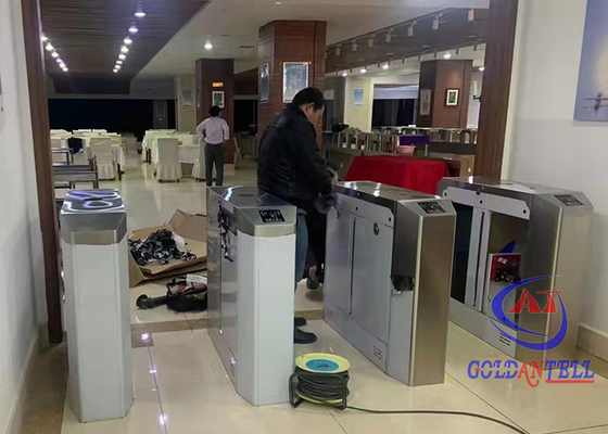 รีเซ็ตอัตโนมัติ Flap Barrier Gate IP54 35 คน / นาทีสำหรับ Gym Club Company